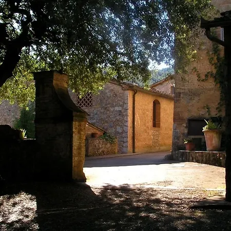 Sleeps 2 Pool Wifi T762456